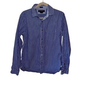 American Eagle Outfitter Blue Striped Button Down Shirt